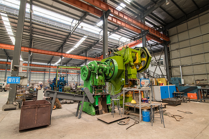 商丘网架配件-锥头加工车间